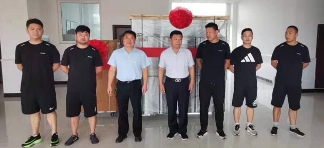 軍民共進促發(fā)展，魚水互助見真情